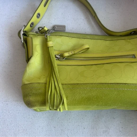 A055-9363 Coach SoHo rare Lime Green Shoulder Bag - Picture 8 of 8